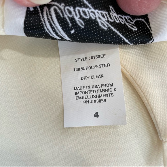 VINTAGE MICHAELANGELO PASTEL YELLOW FLOOR LENGTH SPAGHETTI STRAP GOWN!! - Picture 11 of 11